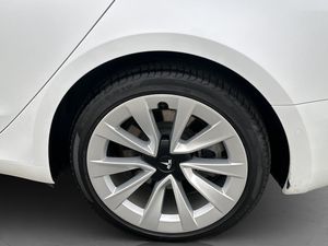 Tesla Model 3 bild 29