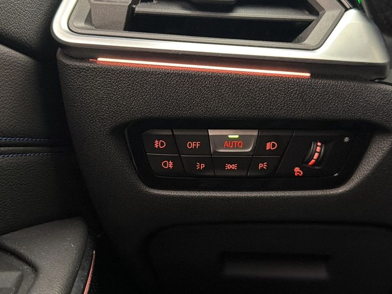 BMW 330 bild 14