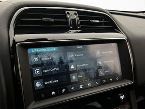 Jaguar F-Pace bild 22