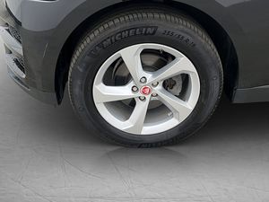 Jaguar F-Pace bild 31
