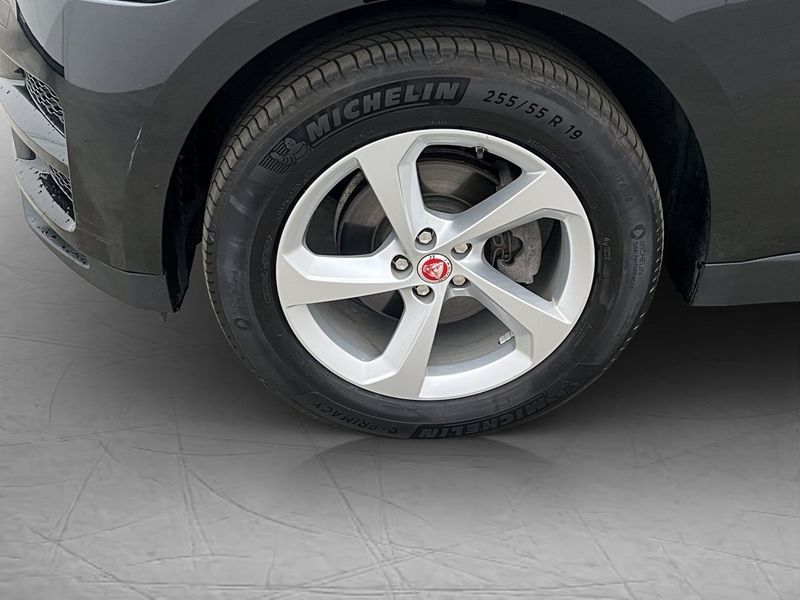 Jaguar F-Pace bild 31