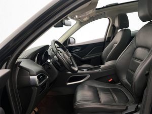 Jaguar F-Pace bild 12