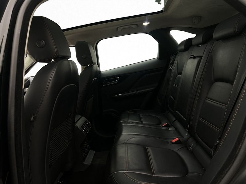 Jaguar F-Pace bild 28