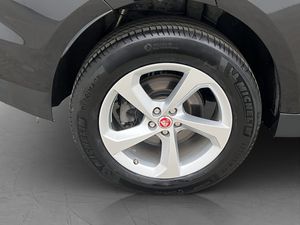 Jaguar F-Pace bild 33
