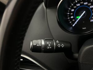 Jaguar F-Pace bild 16