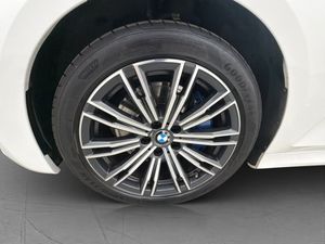 BMW 330 bild 28