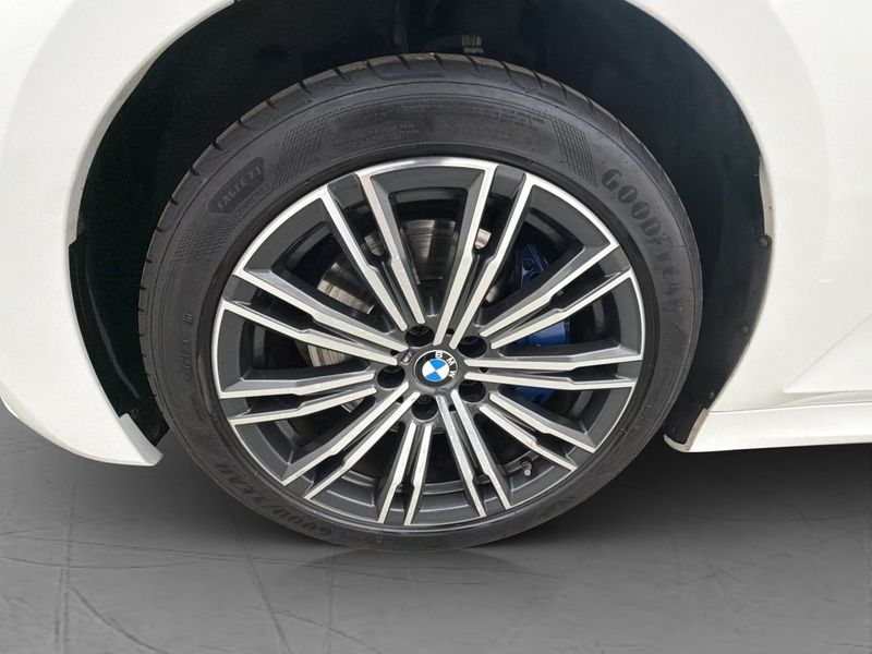 BMW 330 bild 28