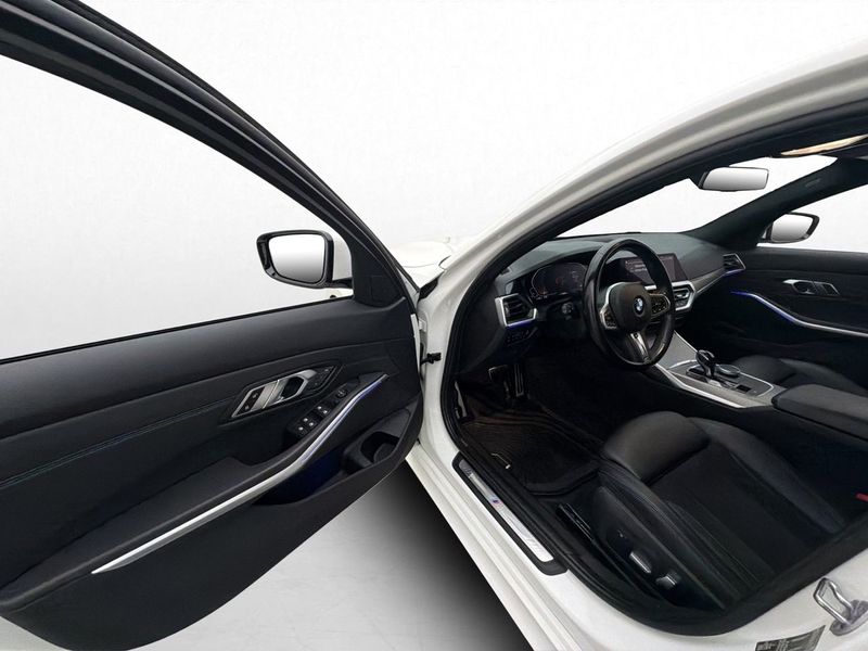 BMW 330 bild 10