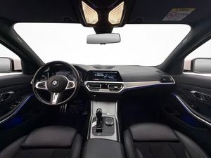 BMW 330 bild 12