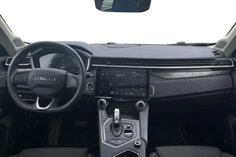 Lynk & Co 01 bild 13