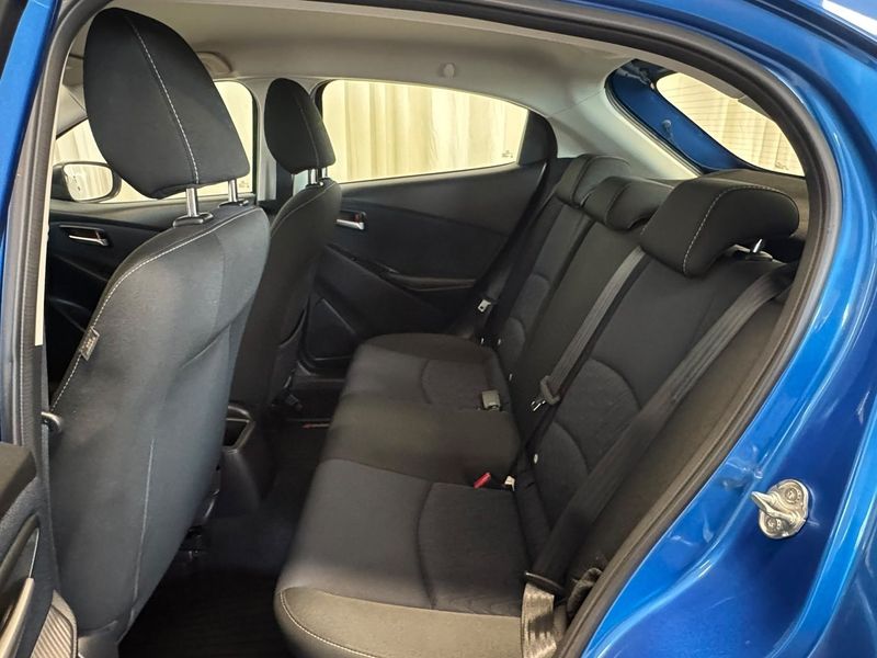 Mazda 2 bild 23