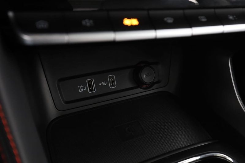 MG ZS EV bild 27