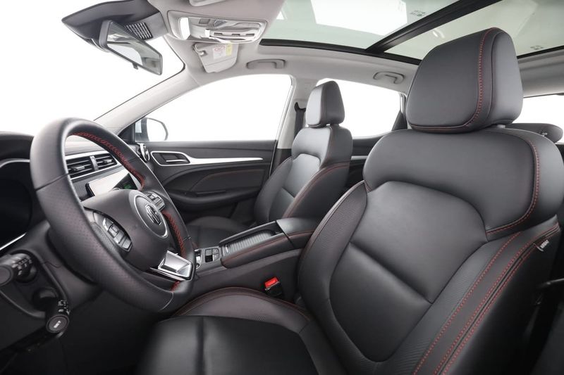 MG ZS EV bild 11