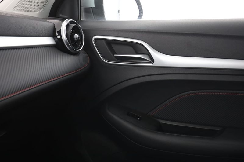 MG ZS EV bild 32