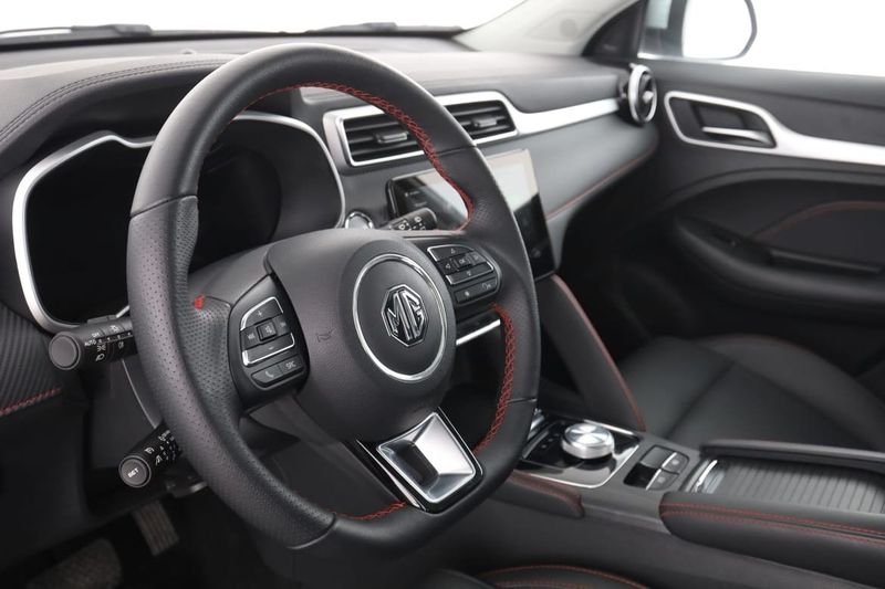 MG ZS EV bild 12