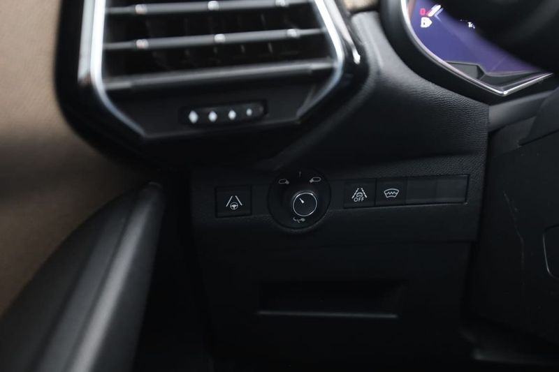 DS 7 Crossback bild 38