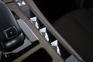 DS 7 Crossback bild 31
