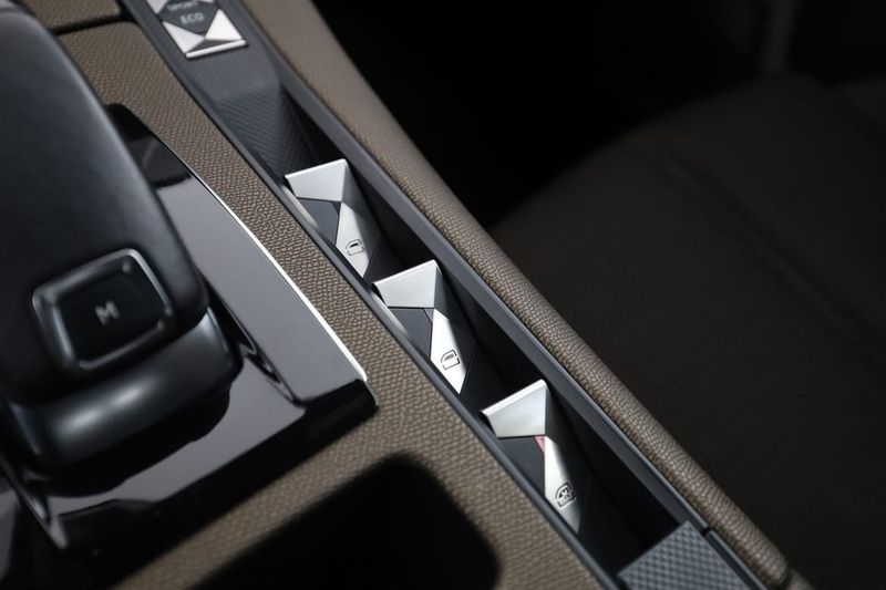 DS 7 Crossback bild 31