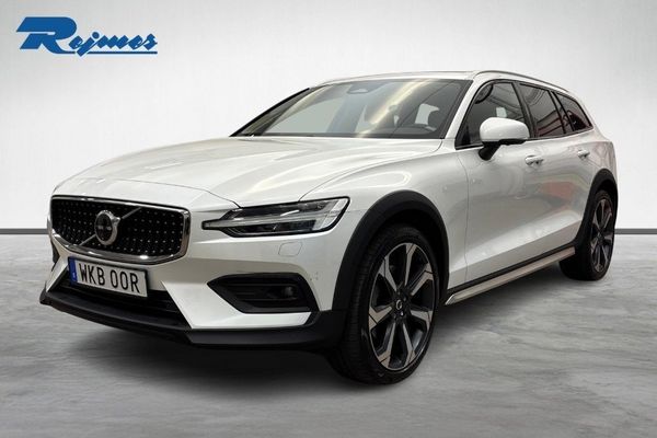 Volvo V60 Cross Country B5 AWD Bensin Ultimate - 2024