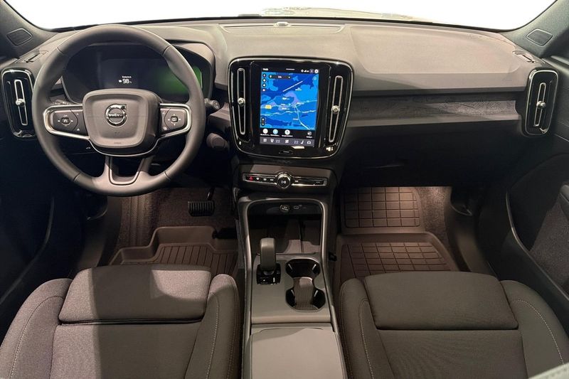 Volvo EX40 bild 8