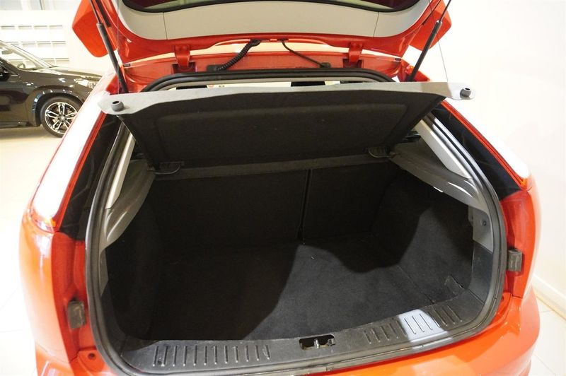 Ford Focus bild 8