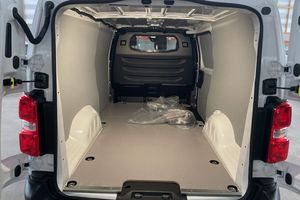 Peugeot e-Expert bild 10