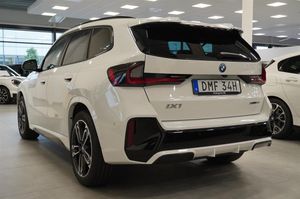 BMW iX1 bild 18
