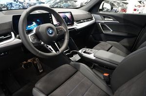 BMW iX1 bild 2