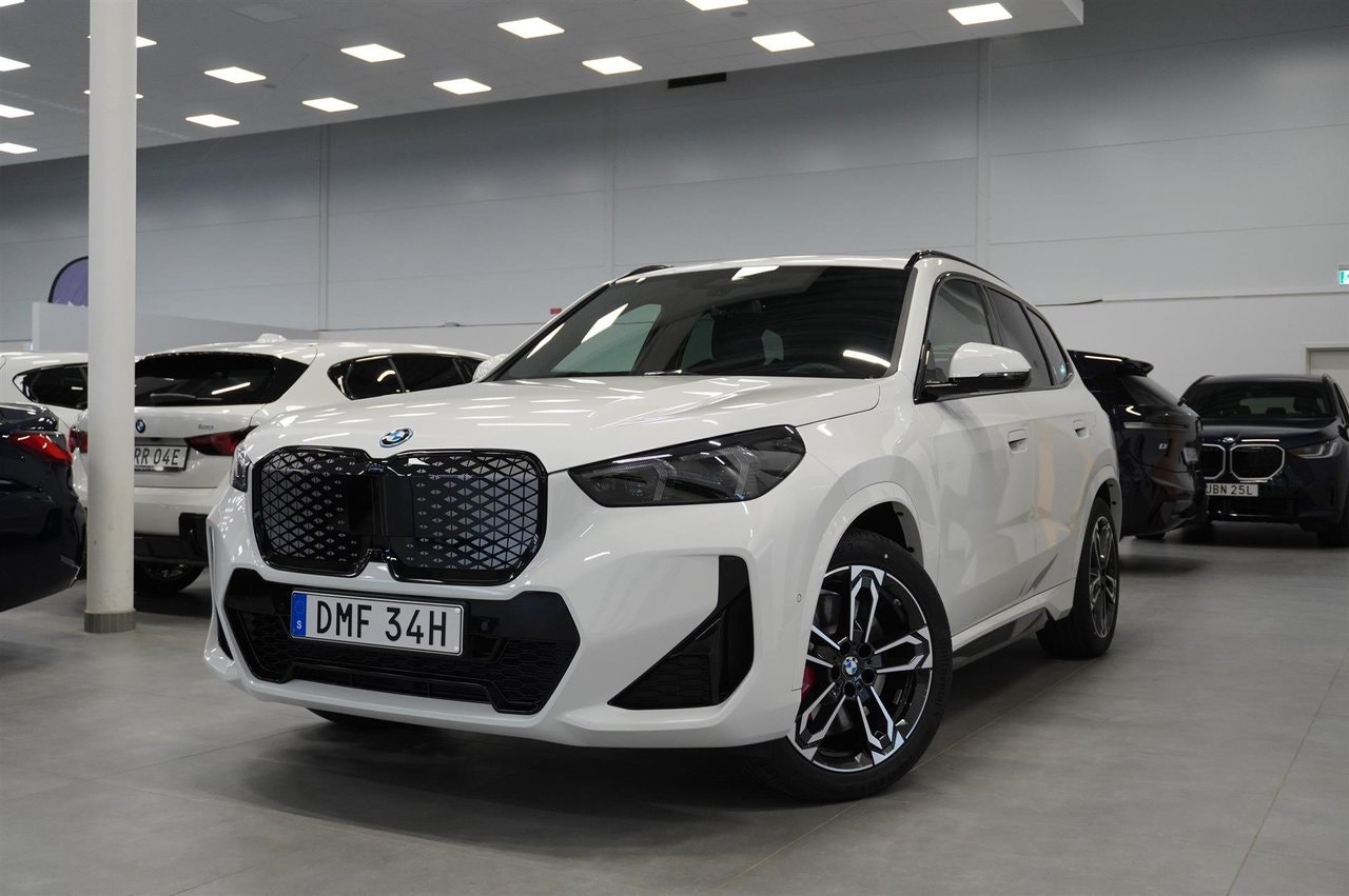 BMW iX1