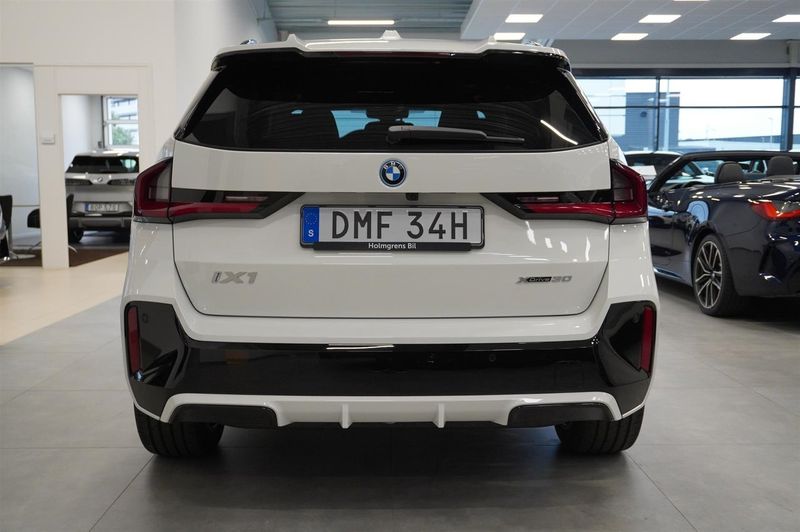 BMW iX1 bild 19