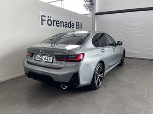 BMW 330 bild 13
