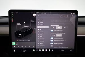 Tesla Model Y bild 19