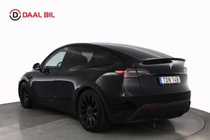 Tesla Model Y bild 8