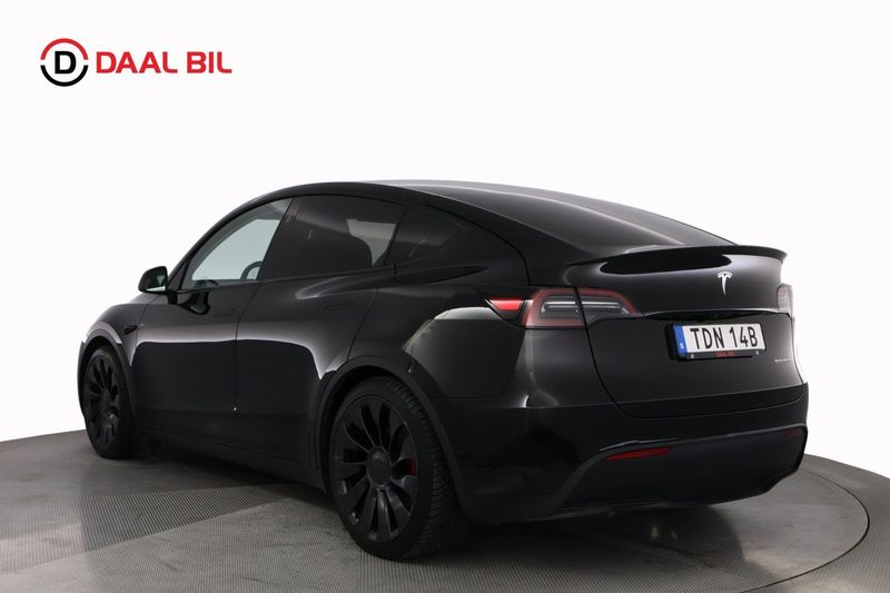 Tesla Model Y bild 8