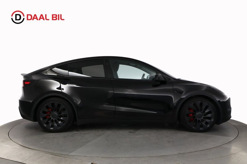 Tesla Model Y bild 5