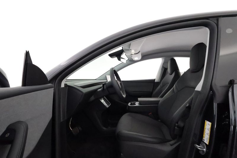 Tesla Model Y bild 10
