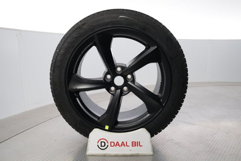 Tesla Model Y bild 24