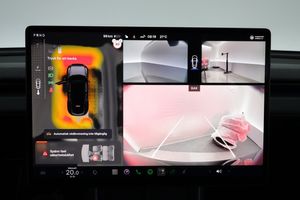 Tesla Model Y bild 18