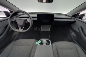 Tesla Model Y bild 13