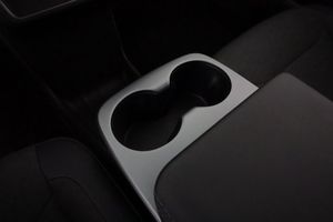 Tesla Model Y bild 23