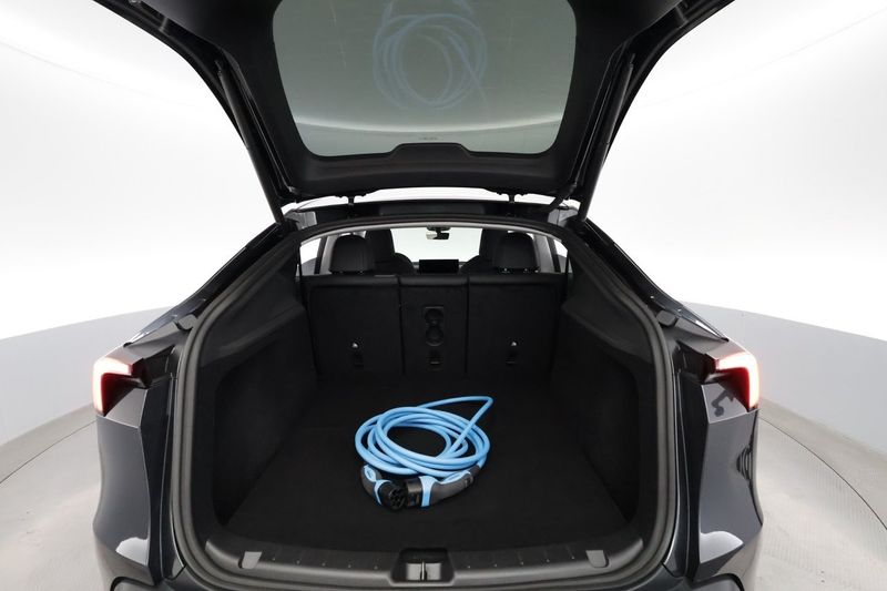 Tesla Model Y bild 25