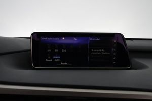 Lexus RX bild 19