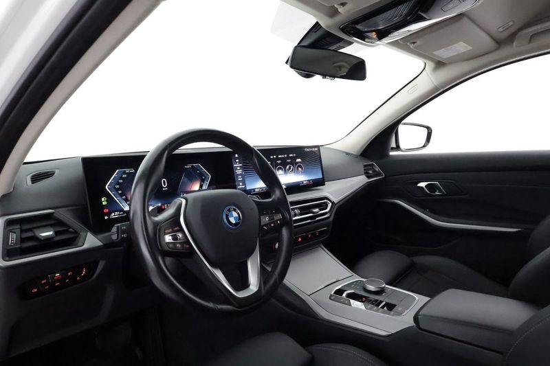 BMW 330 bild 11