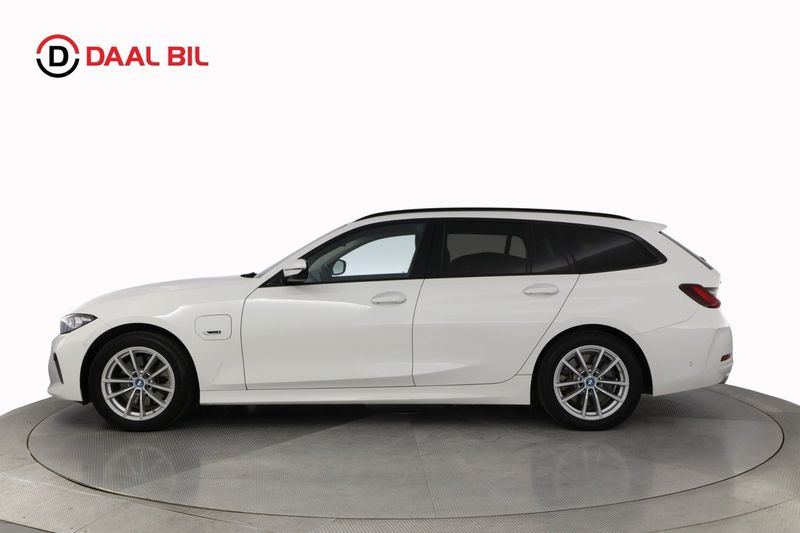 BMW 330 bild 9