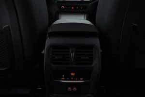 BMW 330 bild 16
