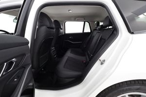 BMW 330 bild 12