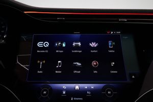 Mercedes EQE43 SUV bild 17