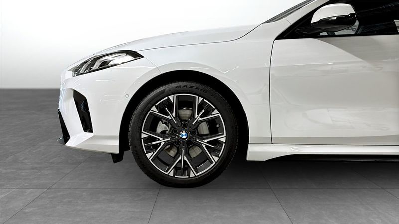 BMW 120 bild 9