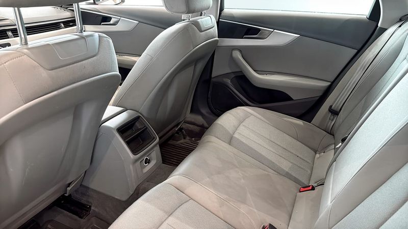 Audi A4 bild 11