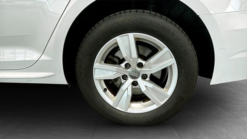 Audi A4 bild 6